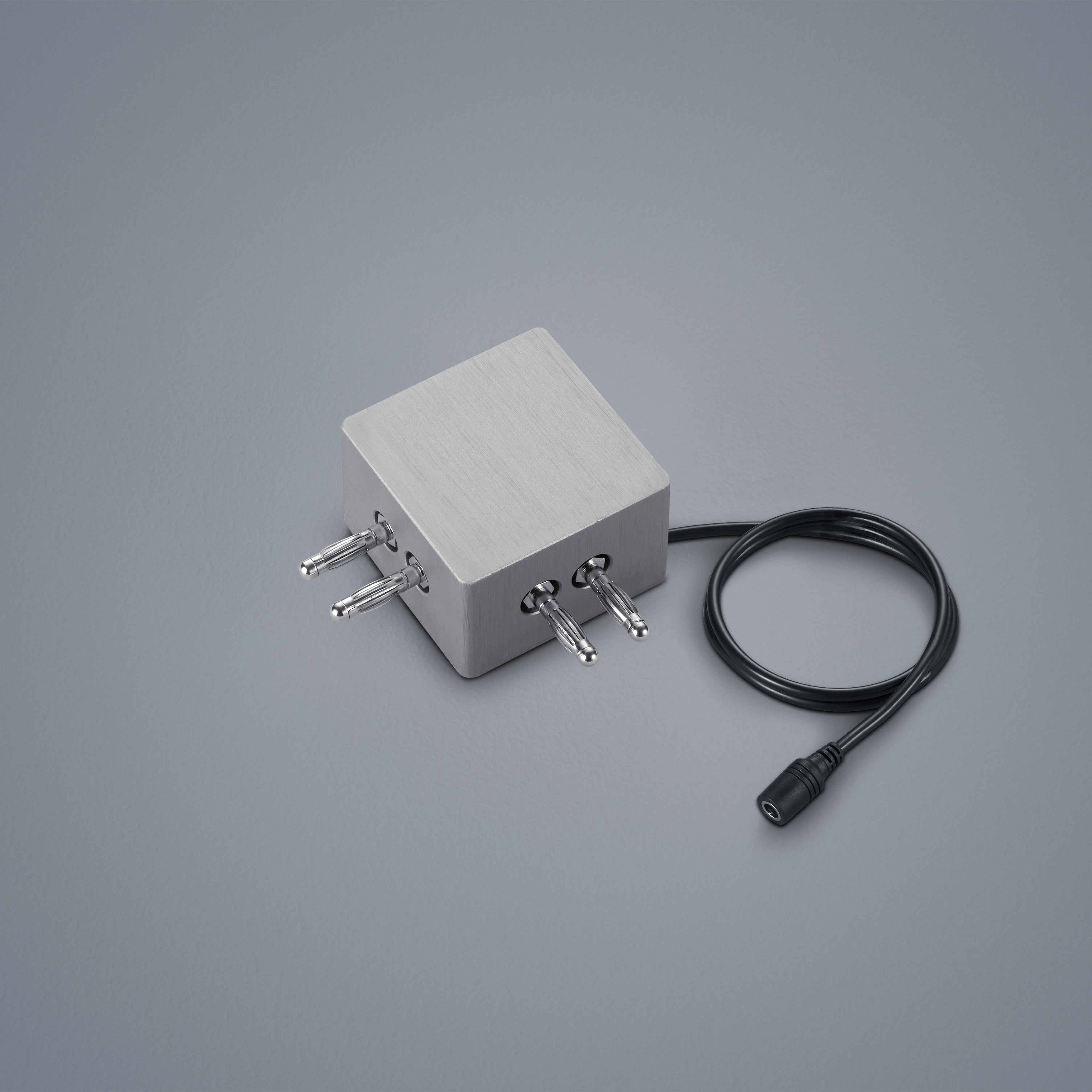 Helestra LeuchtenVIGO 90 Grad- Verbinder /  inkl. Kabeleinspeisung (L 900 mm) für extern verbaute Betriebsgeräte