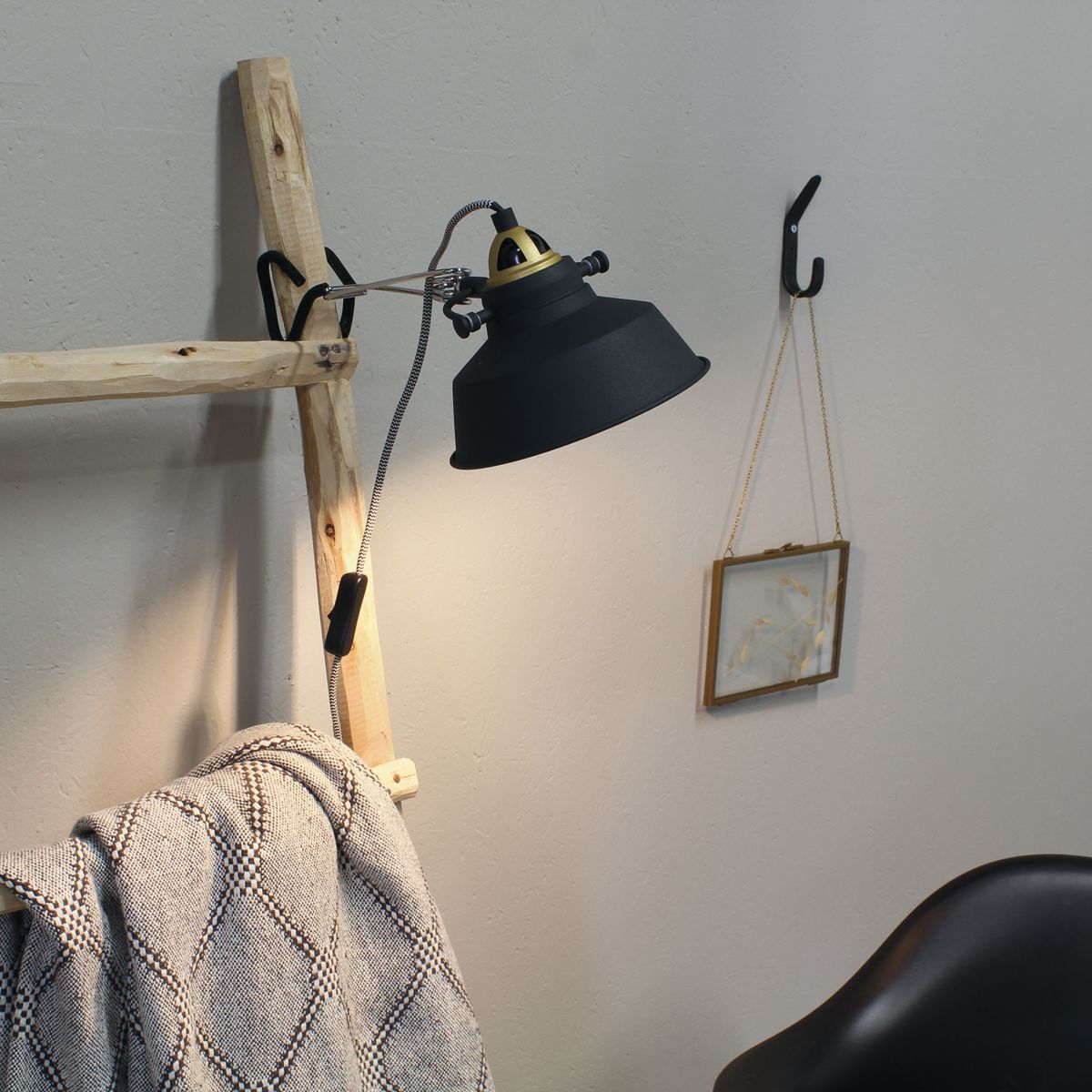 Steinhauer - 1320ZW - Lampe à pince / applique murale Nove