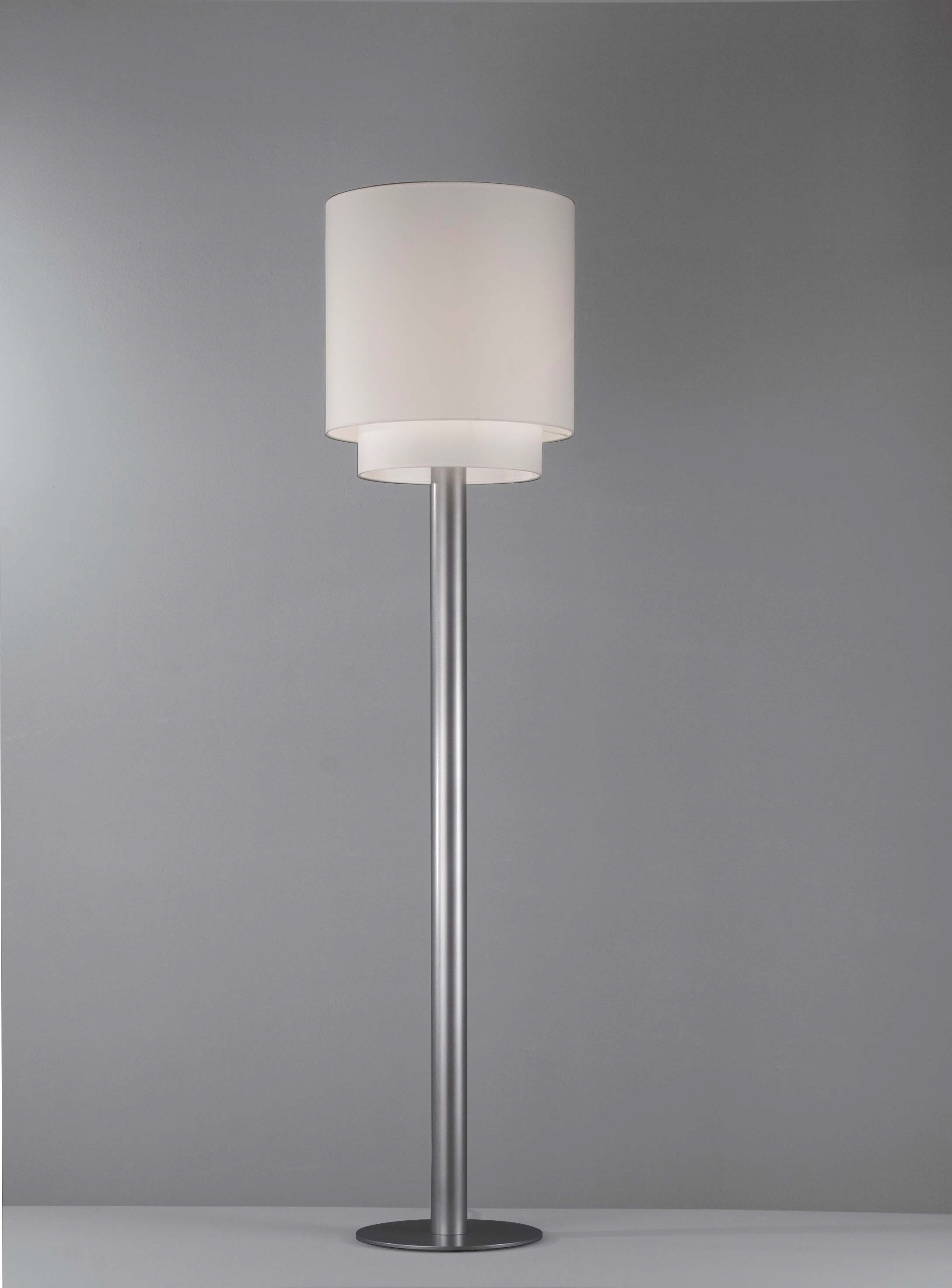 Moderne Stehleuchten & Stehlampen fürs Schlafzimmer von Böhmer Leuchten Stehleuchte Shadow 61059