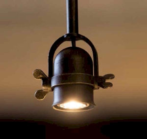 Landhaus-Hängeleuchte, Pendelleuchten & Hängelampen fürs Wohnzimmer von Robers Leuchten Industrial Hängeleuchte HL2621