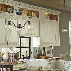 Serie TRILOGY VON ELSTEAD von Elstead von Elstead Trilogy 3 Licht Kronleuchter - Alte Bronze QZ-TRILOGY3