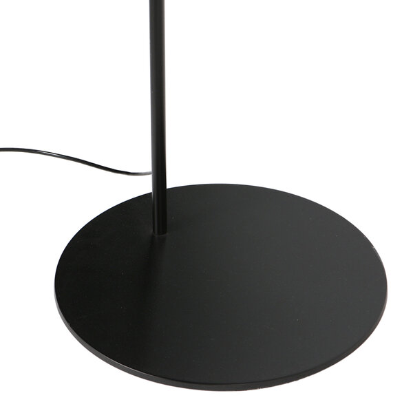 Stehlampe Curve der Firma Steinhauer