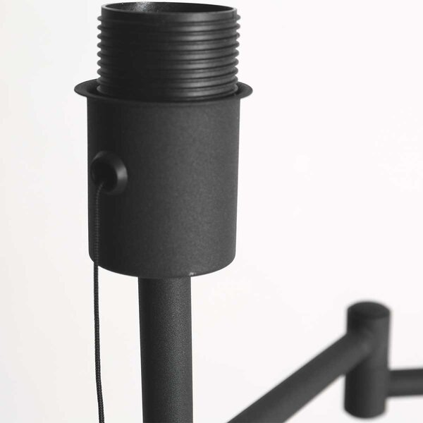 Stehlampe Bella der Firma Steinhauer