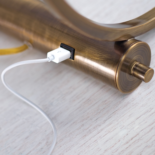Tischleuchte Lex mit USB-Anschluß der Firma Elstead