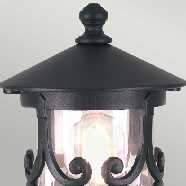 Hereford 1 Licht Sockellaterne - Schwarz der Firma Elstead