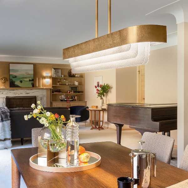 Serene 2 lt LED-Kronleuchter - Naturmessing der Firma Elstead