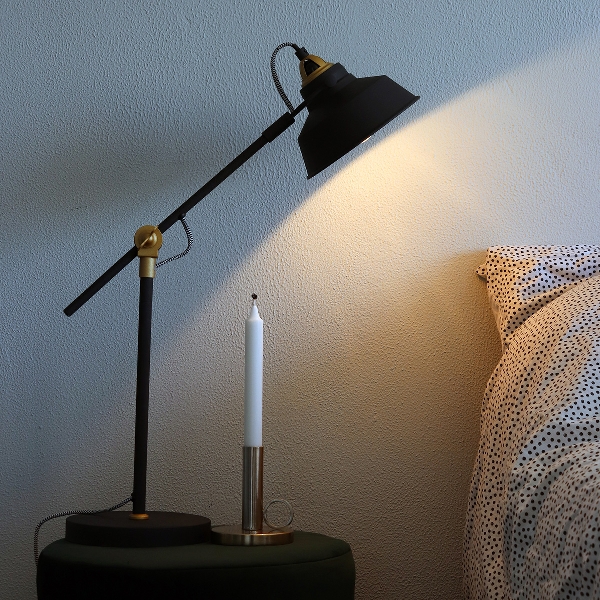 Tischlampe Nove der Firma Steinhauer