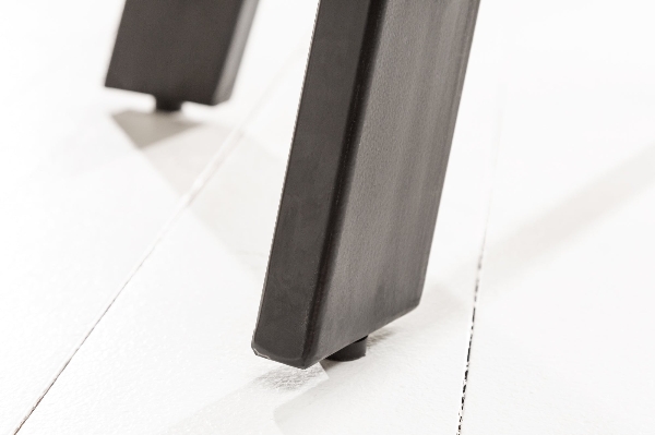 Esstisch IRON CRAFT der Firma Casa Élite