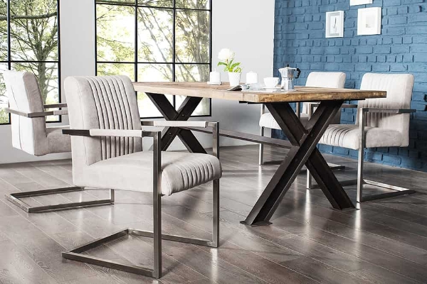 Freischwinger BIG ASTON der Firma Casa Élite