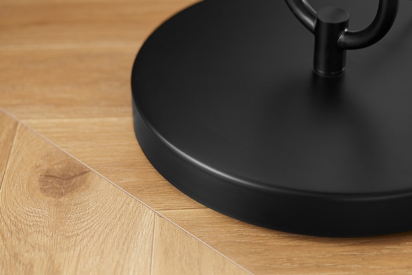 Stehleuchte SERVANT der Firma Casa Élite