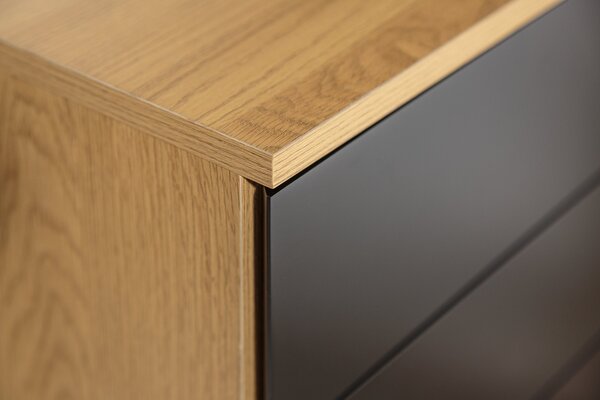 Fahrbares Podest STUDIO  der Firma Casa Élite