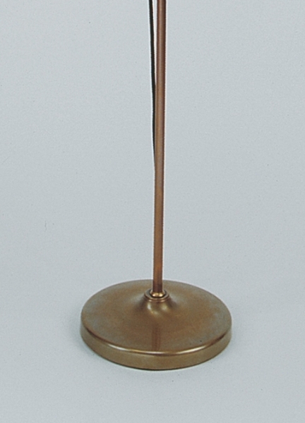 Stehleuchte Alt-Berlin der Firma Berliner Messinglampen