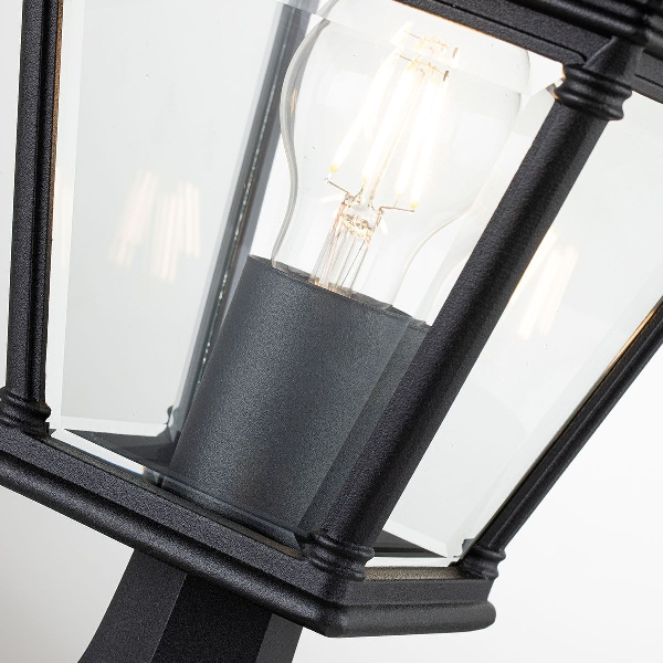 Aussen-Pollerleuchte Bayview der Firma Elstead