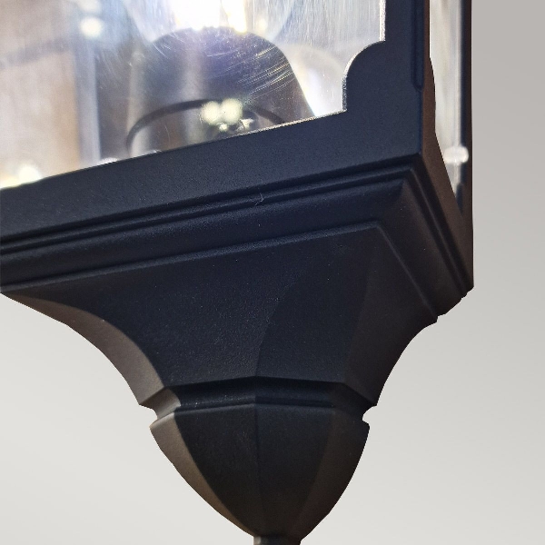 Aussen Chapel der Firma Elstead