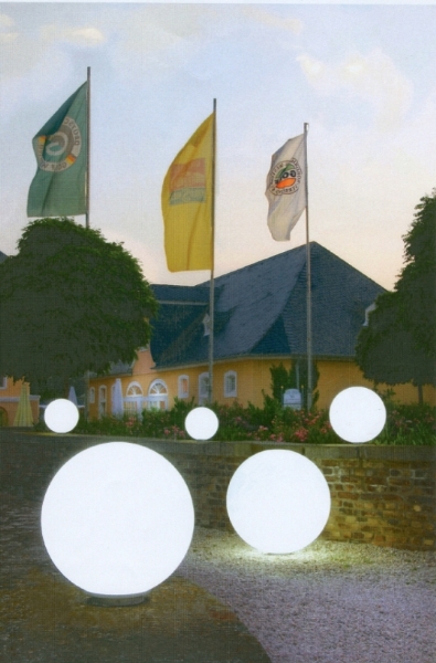 Kugelleuchte Snowball 40 cm Durchmesser Stationär der Firma EPSTEIN Design Leuchten