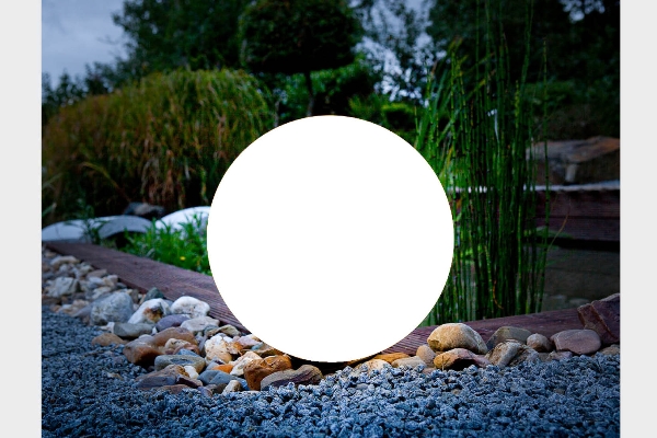 Akku-Kugelleuchte Snowball Mobil der Firma EPSTEIN Design Leuchten