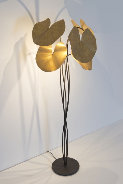 LED-Stehleuchte CONTROVERSIA der Firma Holländer Leuchten