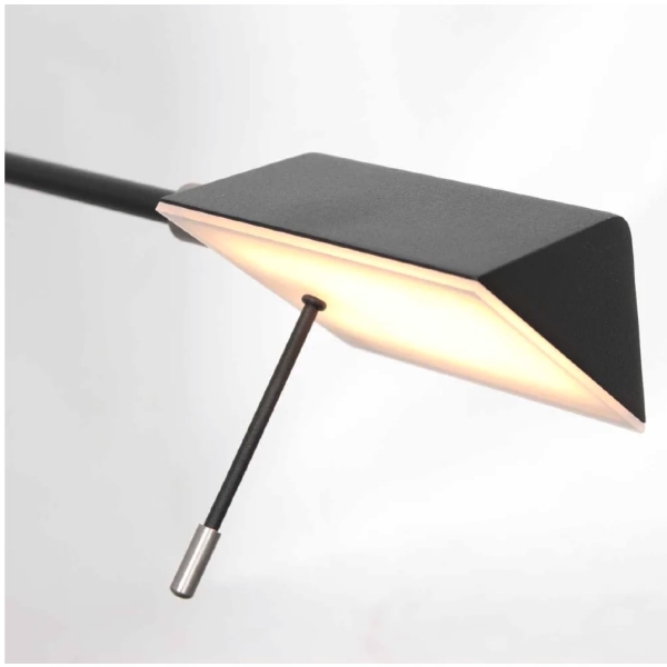 Retina Wandleuchte mit Bridgegelenk der Firma Steinhauer